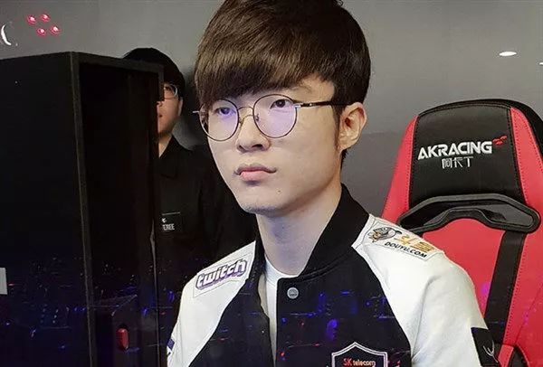 纯的人员补
