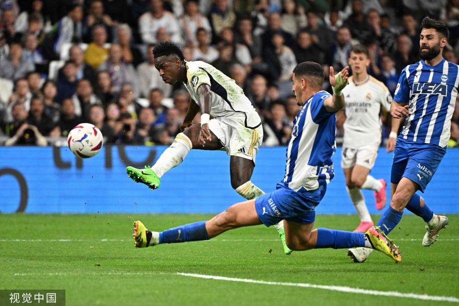 足球不仅需 足球不仅需