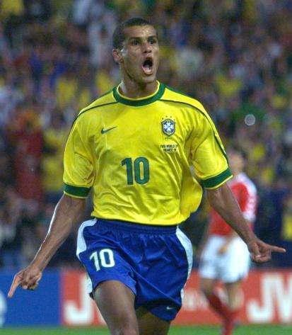 板数最多的 板数最多的