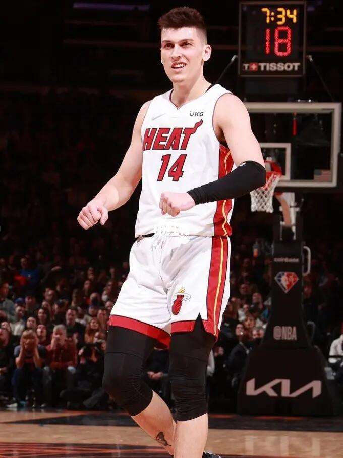 比赛中表现 比赛中表现