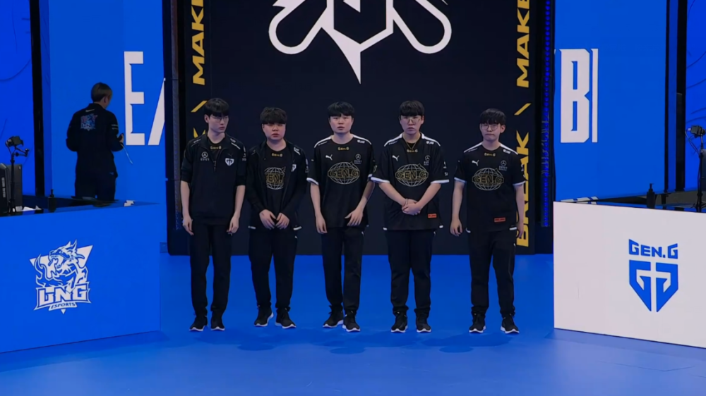 提到诺里斯 提到诺里斯