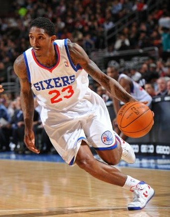 陈梦凭借自 陈梦凭借自